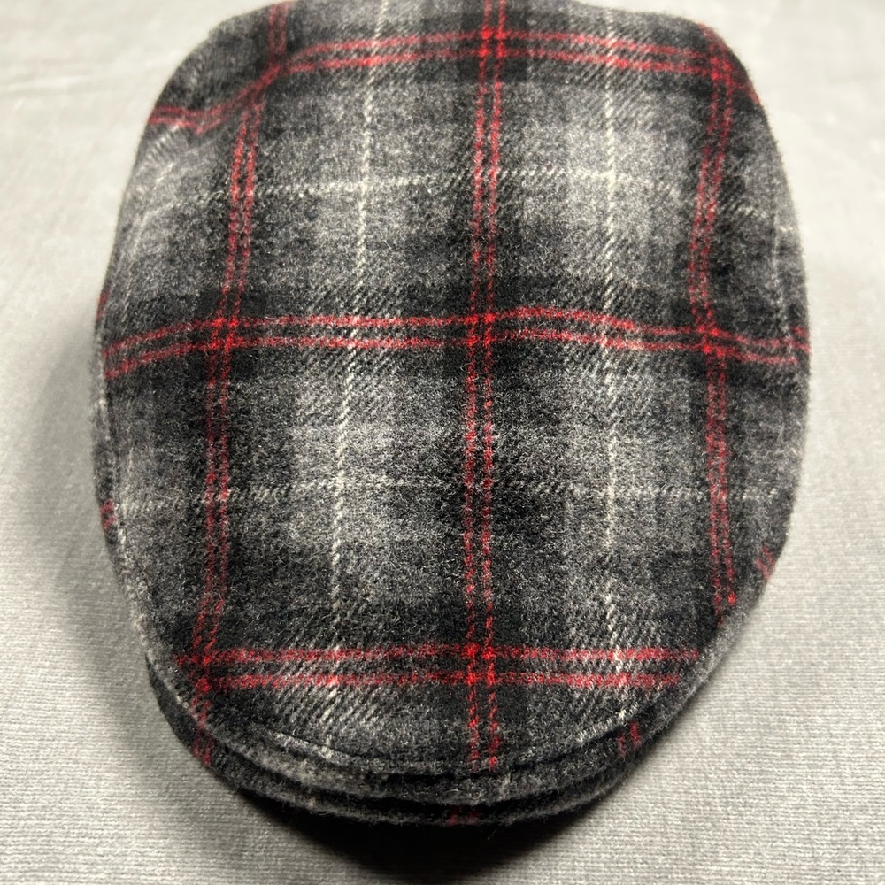 Boston Scally Co. 'The Contender' Black & Red Plaid Flat Cap M/L - Picture 4 of 6